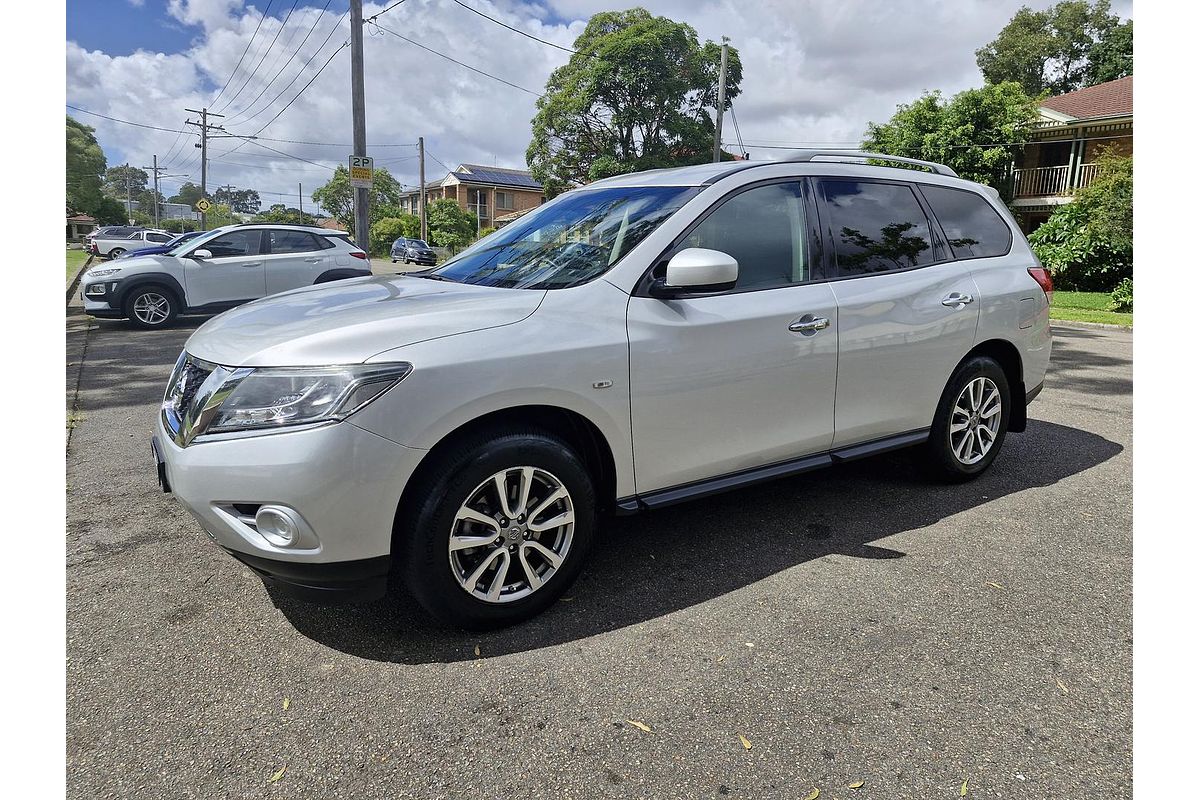 2015 Nissan Pathfinder ST R52
