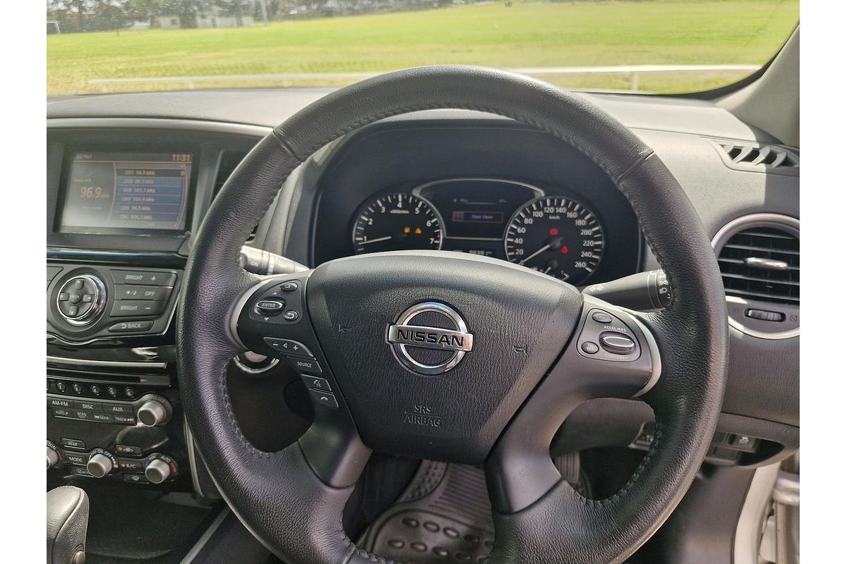 2015 Nissan Pathfinder ST R52