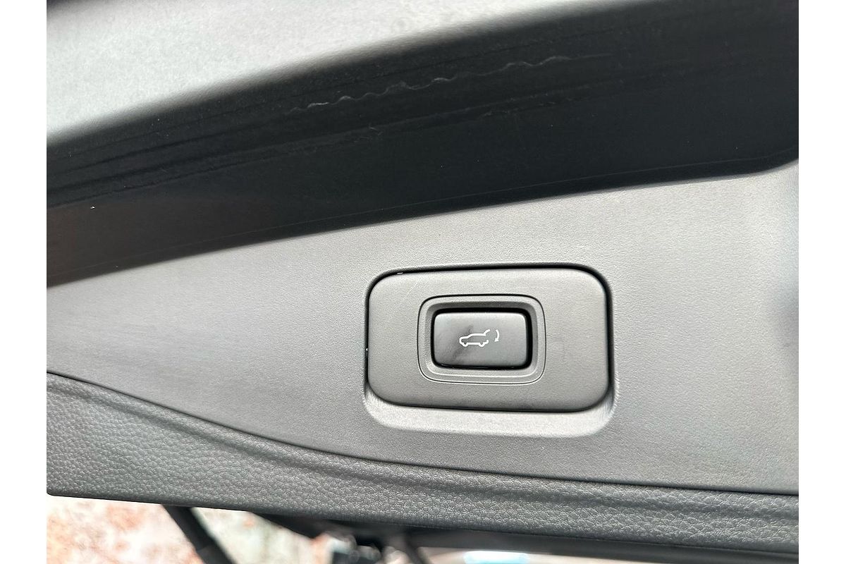 2024 Isuzu MU-X LS-U