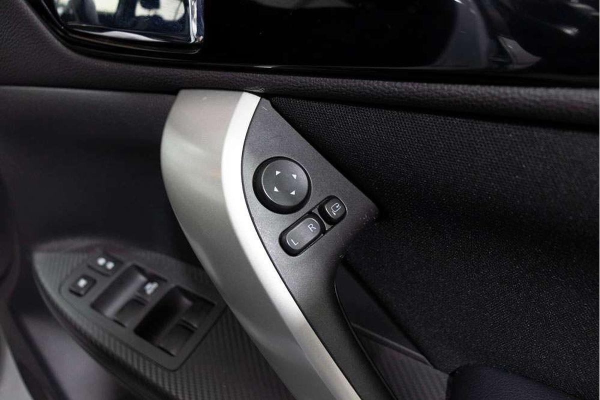 2021 Mitsubishi Eclipse Cross PHEV ES YB
