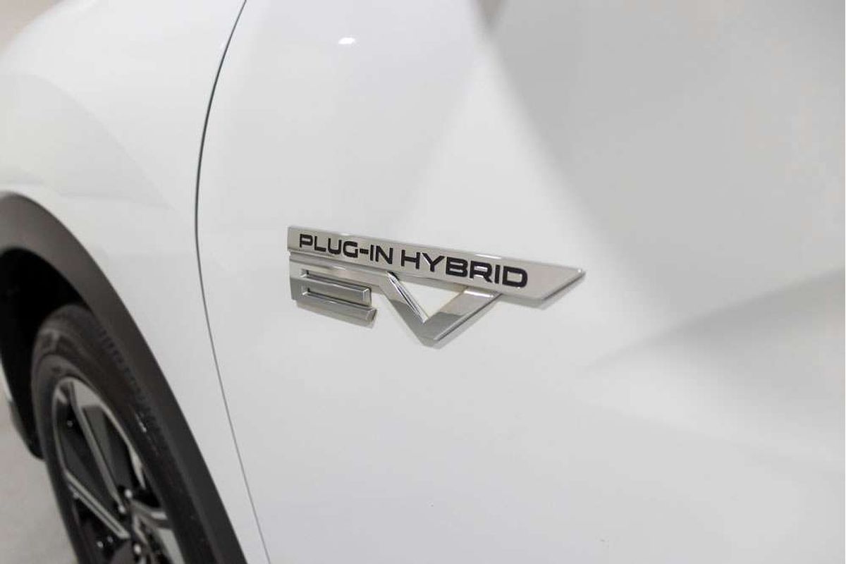 2021 Mitsubishi Eclipse Cross PHEV ES YB