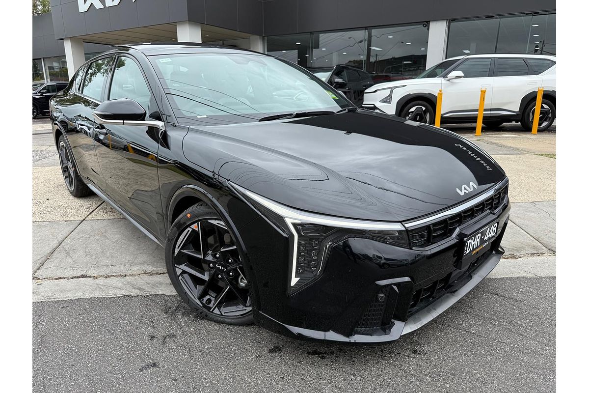 2025 Kia K4 GT-Line CL4m
