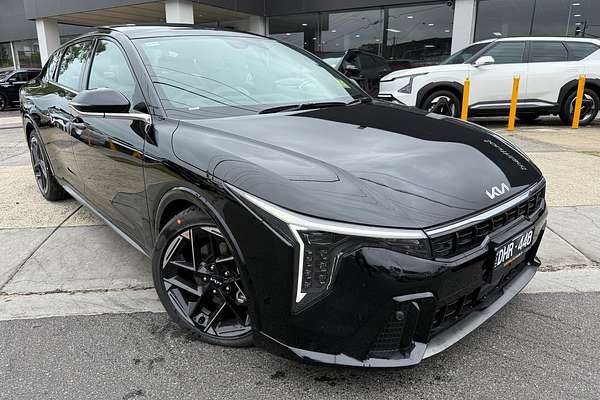 2025 Kia K4 GT-Line CL4m