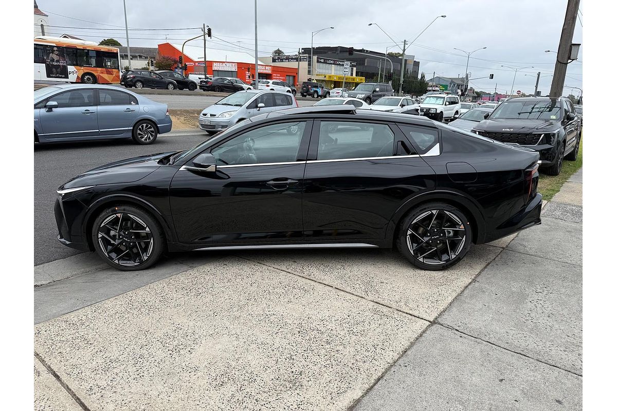 2025 Kia K4 GT-Line CL4m