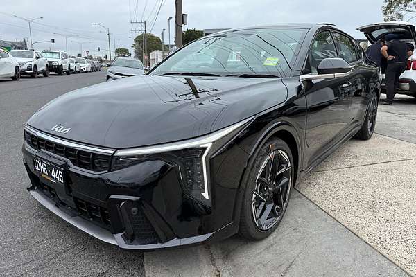 2025 Kia K4 GT-Line CL4m