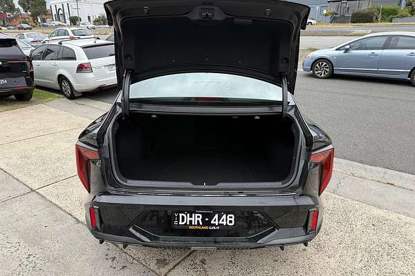 2025 Kia K4 GT-Line CL4m