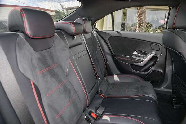 2018 Mercedes-Benz A-Class A200 V177