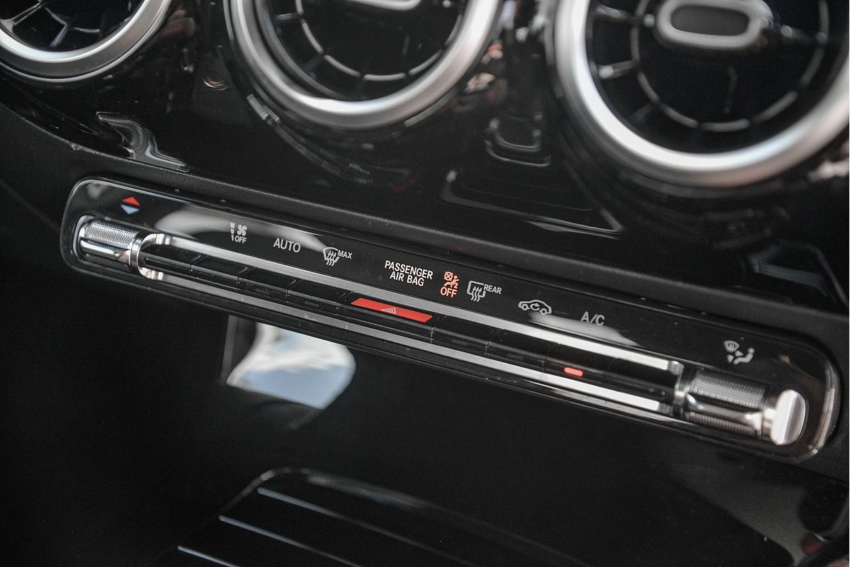 2018 Mercedes-Benz A-Class A200 V177
