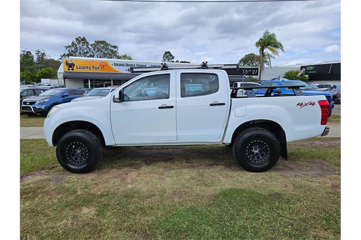 2015 Isuzu D-MAX SX 4X4