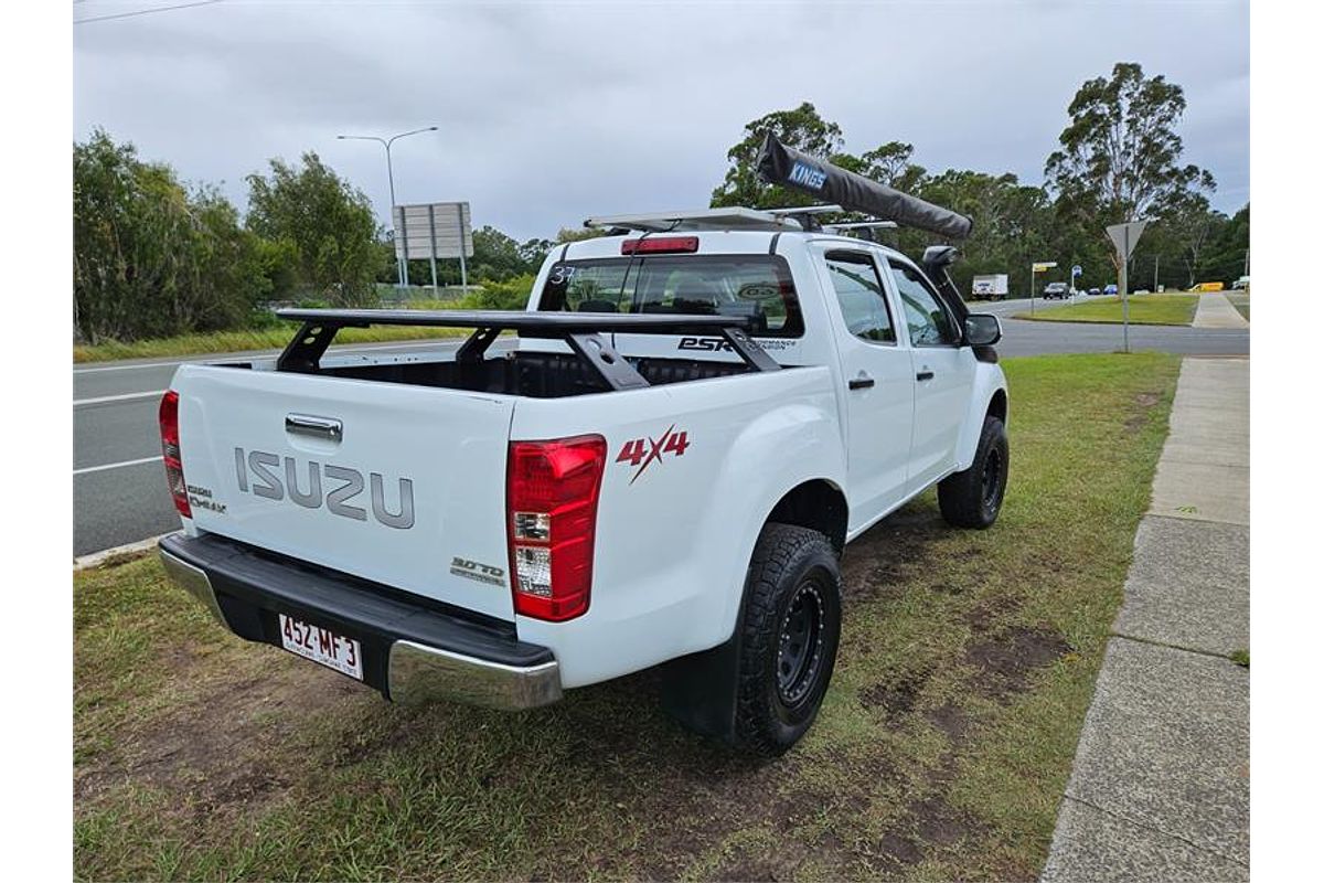 2015 Isuzu D-MAX SX 4X4