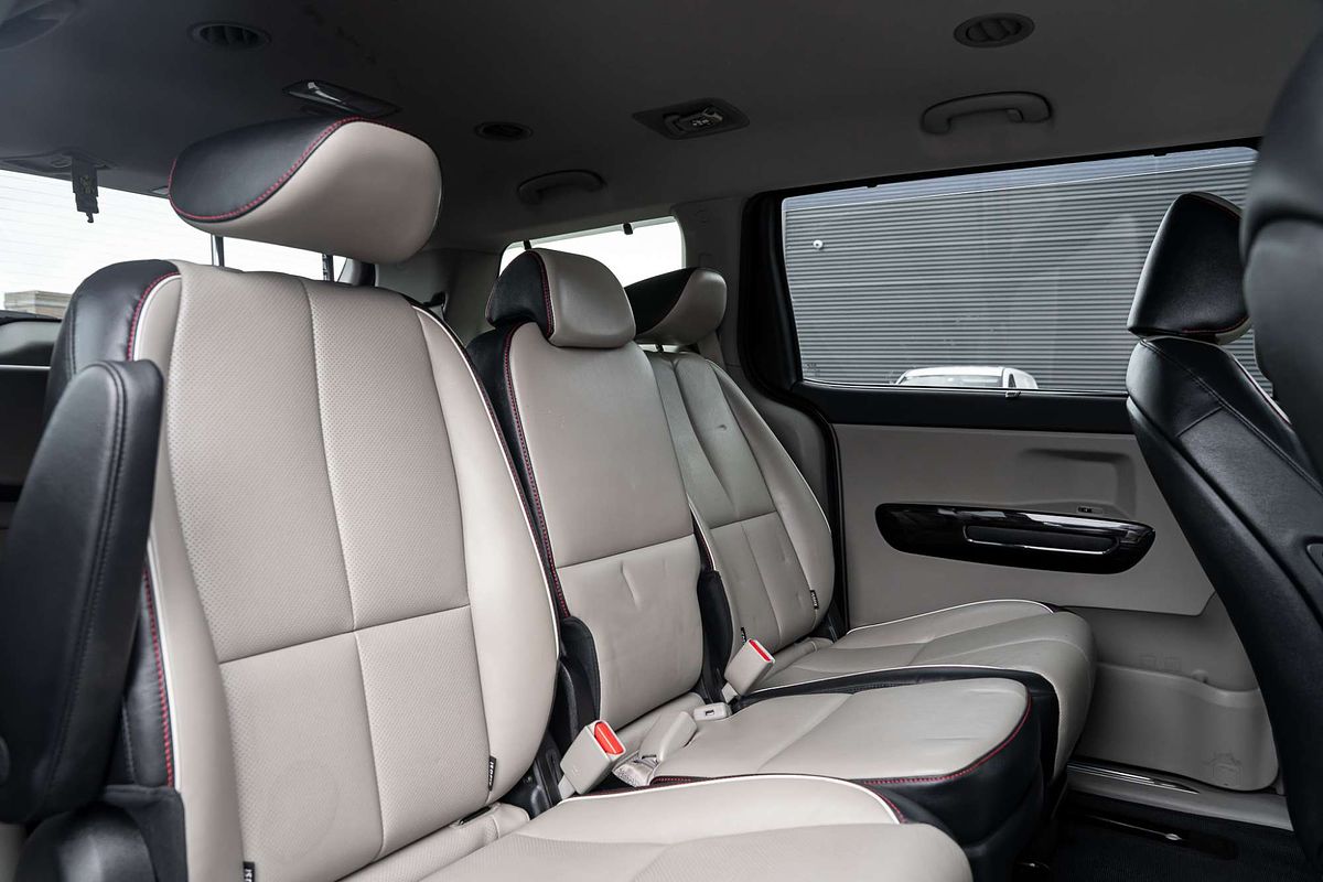 2019 Kia Carnival Platinum YP