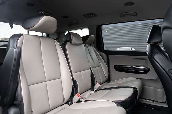 2019 Kia Carnival Platinum YP
