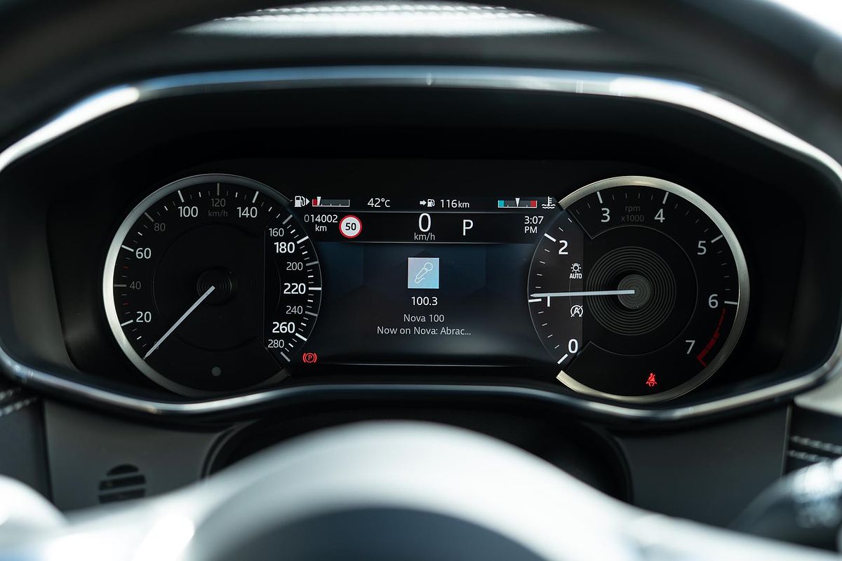 2022 Jaguar F-PACE P250 R-Dynamic SE X761