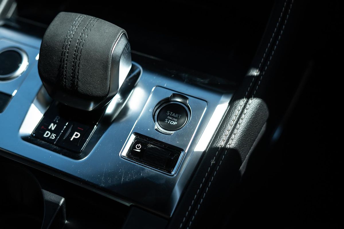 2022 Jaguar F-PACE P250 R-Dynamic SE X761