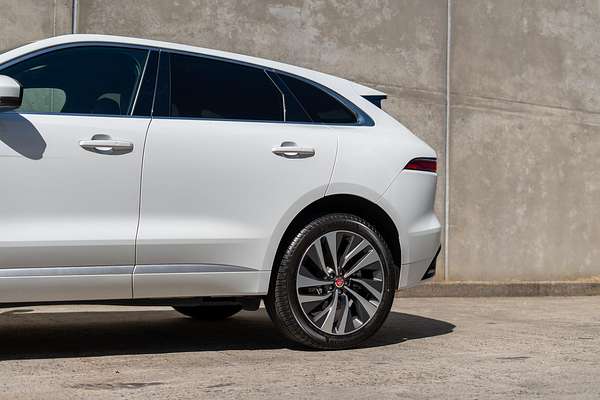 2022 Jaguar F-PACE P250 R-Dynamic SE X761