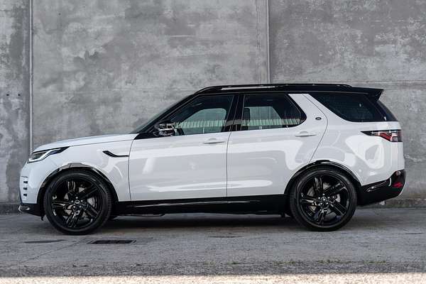 2024 Land Rover Discovery D300 Dynamic SE Series 5