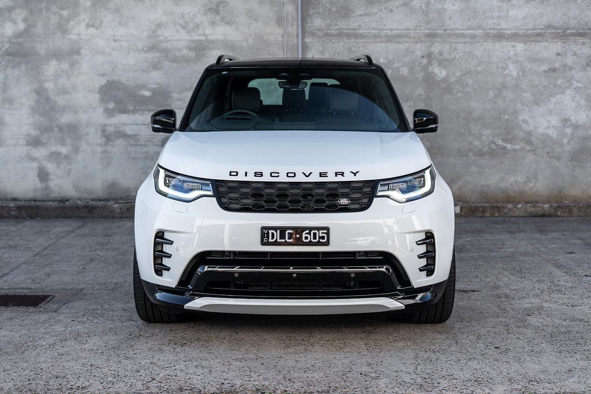 2024 Land Rover Discovery D300 Dynamic SE Series 5