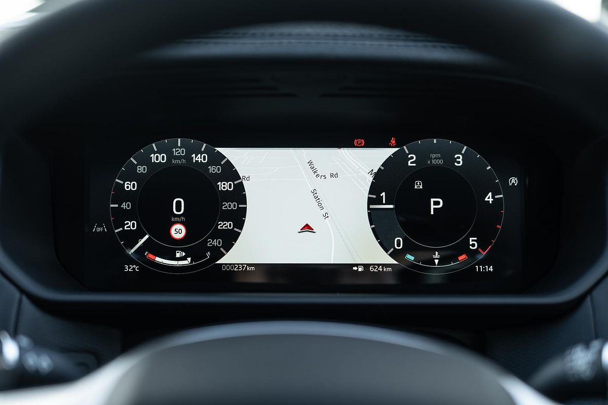 2024 Land Rover Discovery D300 Dynamic SE Series 5