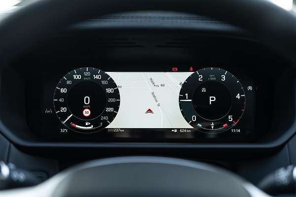 2024 Land Rover Discovery D300 Dynamic SE Series 5