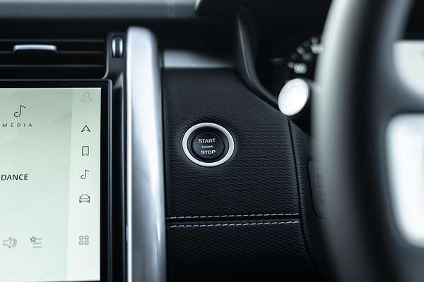 2024 Land Rover Discovery D300 Dynamic SE Series 5