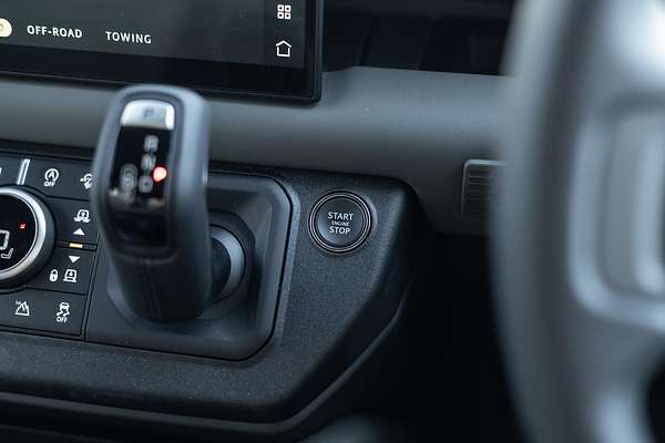 2024 Land Rover Defender 110 D350 X-Dynamic SE L663