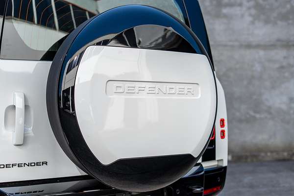 2024 Land Rover Defender 110 D350 X-Dynamic SE L663
