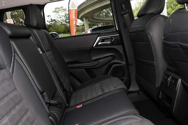 2024 Mitsubishi Outlander Aspire ZM