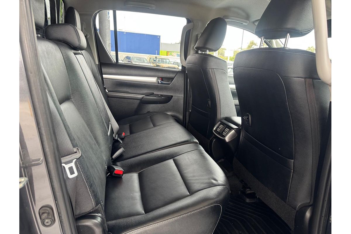 2021 Toyota Hilux SR5 GUN126R 4X4