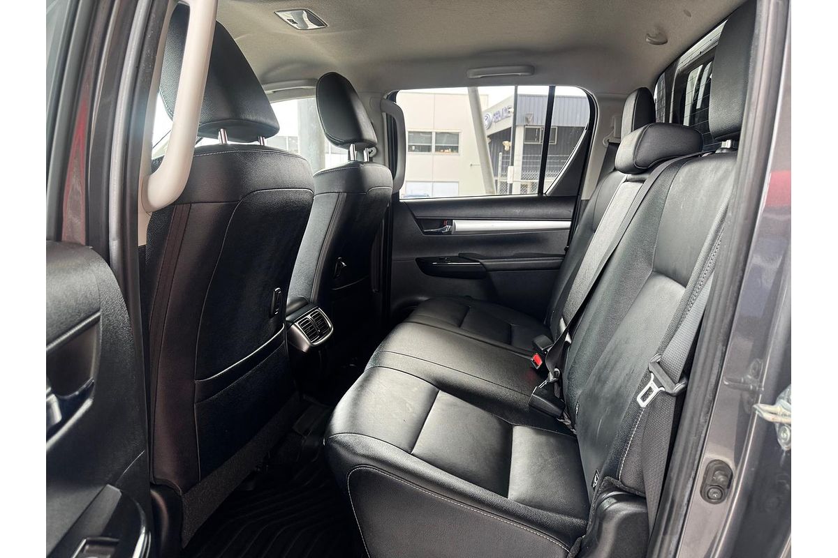 2021 Toyota Hilux SR5 GUN126R 4X4