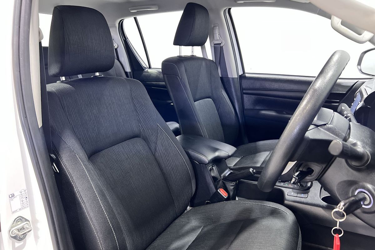 2023 Toyota Hilux SR GUN126R 4X4