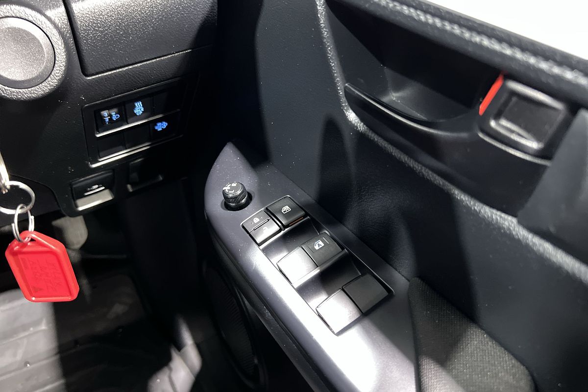 2023 Toyota Hilux SR GUN126R 4X4