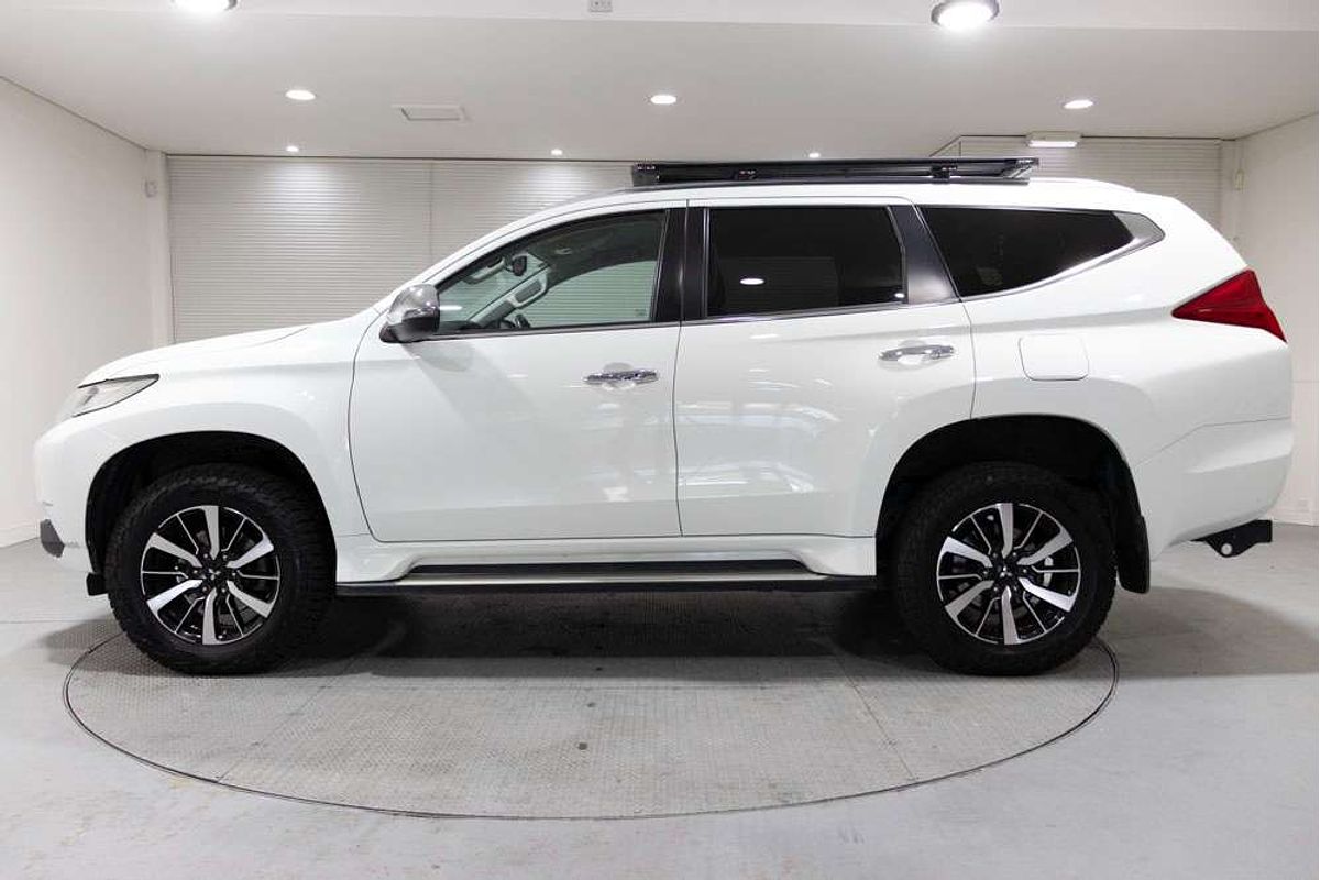 2017 Mitsubishi QE Pajero Sport GLS 2.4L DSL 8A/T 7S