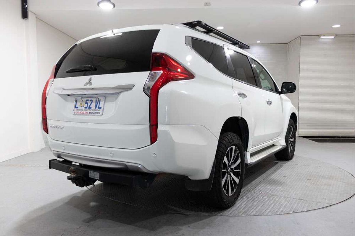 2017 Mitsubishi QE Pajero Sport GLS 2.4L DSL 8A/T 7S