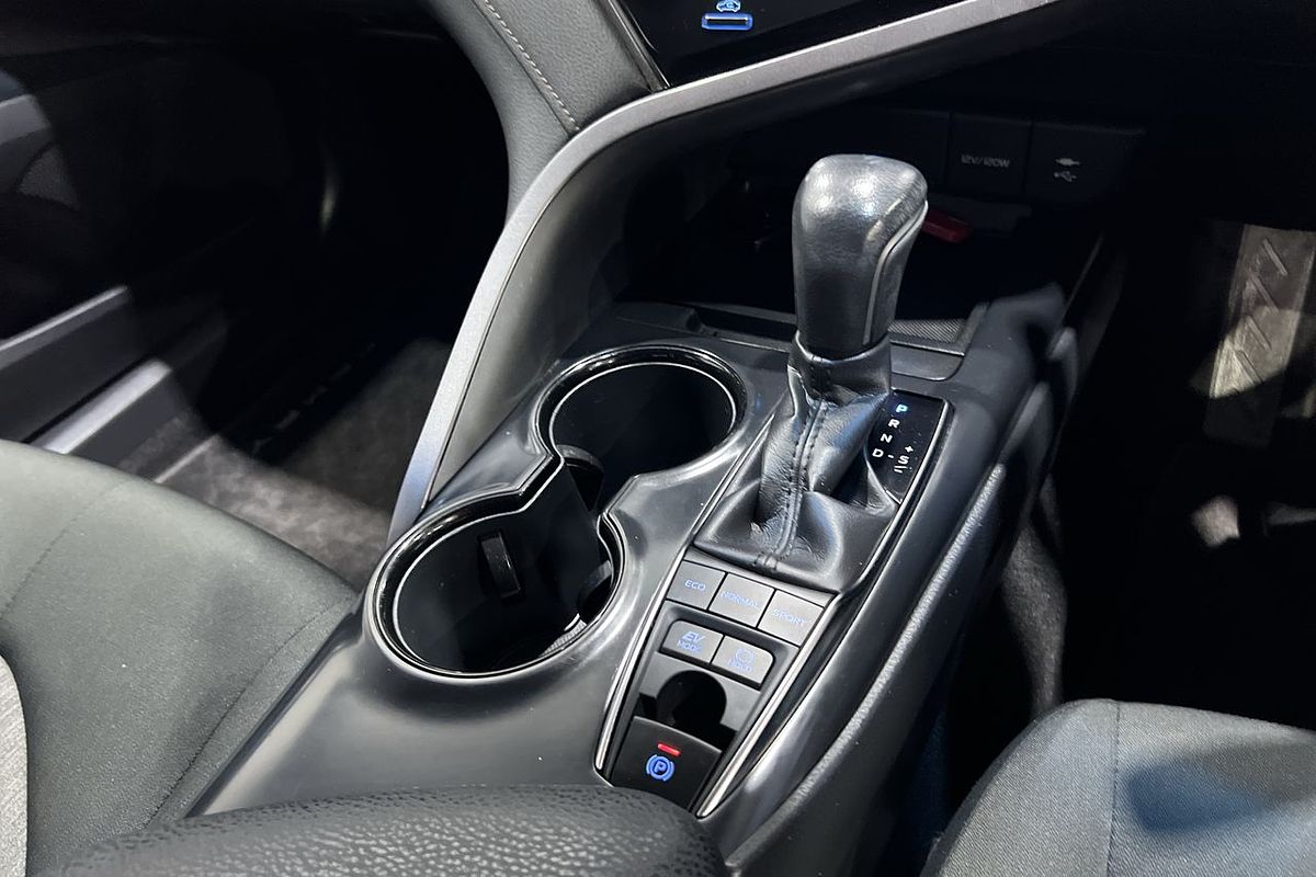 2020 Toyota Camry Ascent Sport AXVH71R