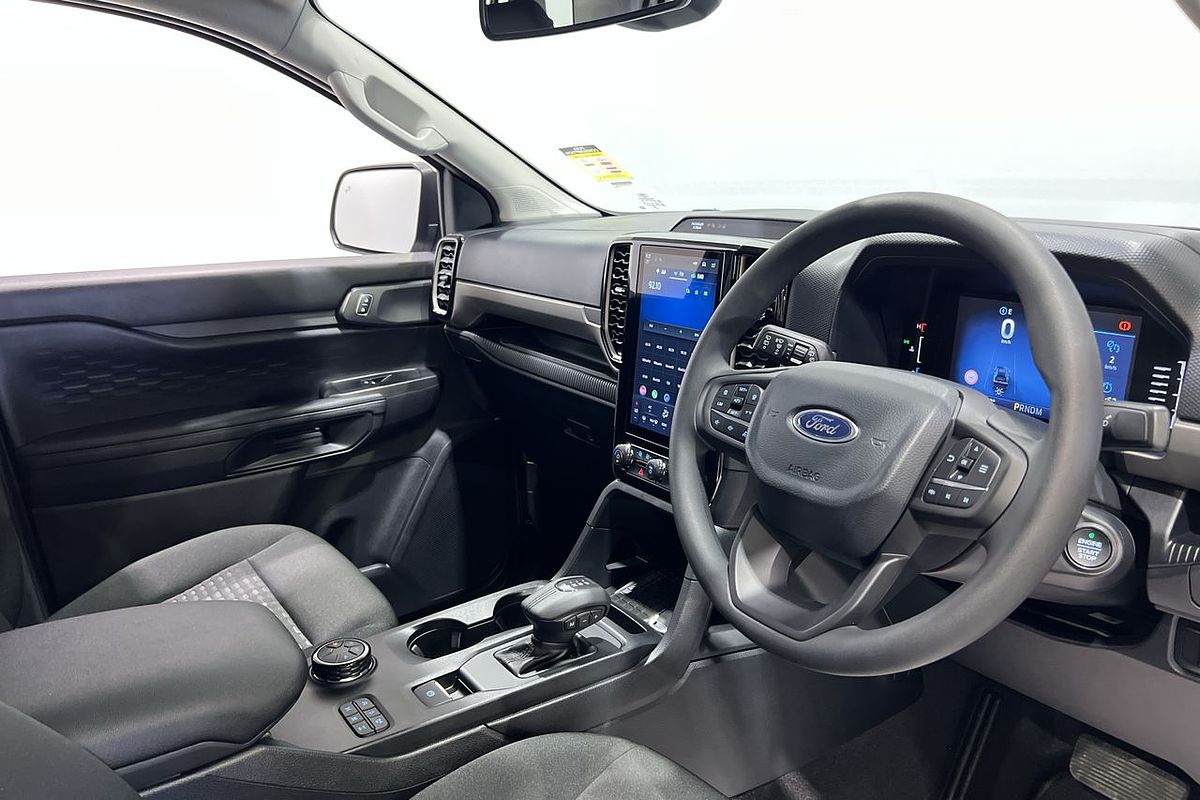 2024 Ford Everest Ambiente