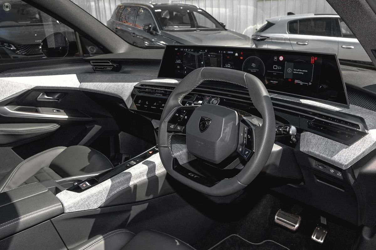 2024 Peugeot 3008 GT Premium Hybrid P64