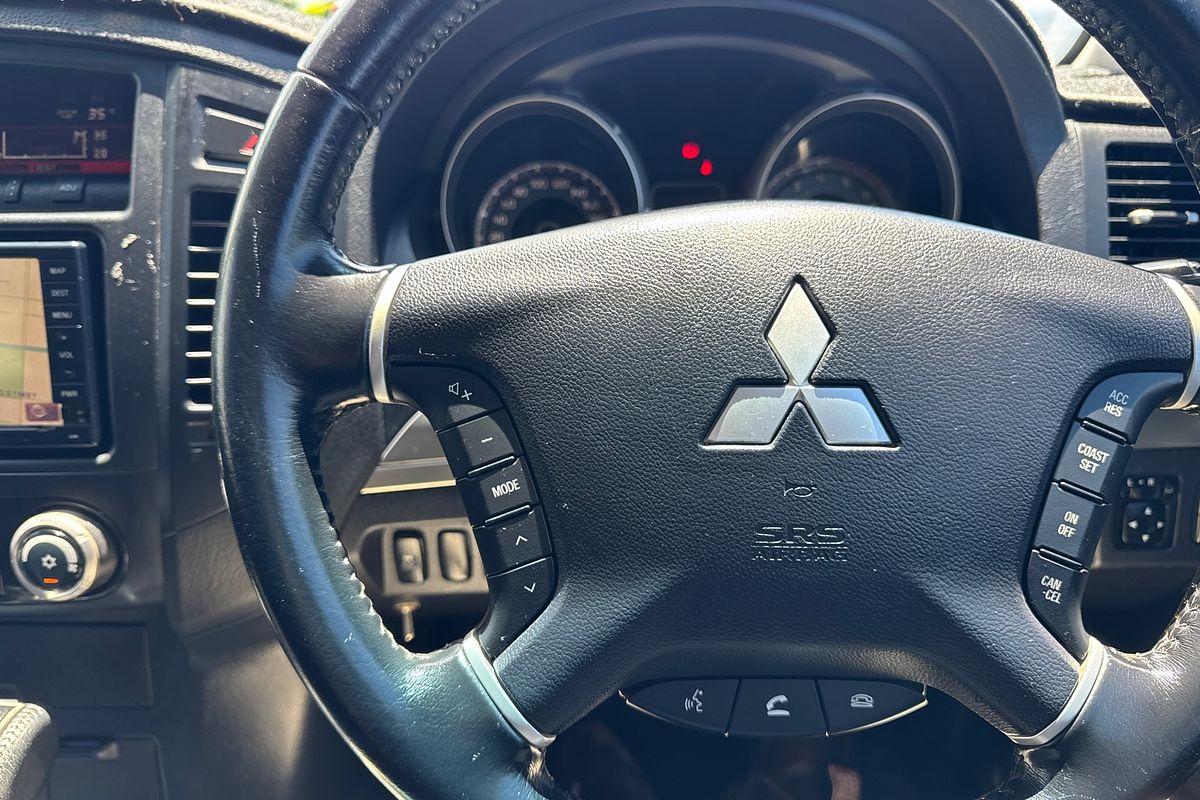 2012 Mitsubishi Pajero GLX NW