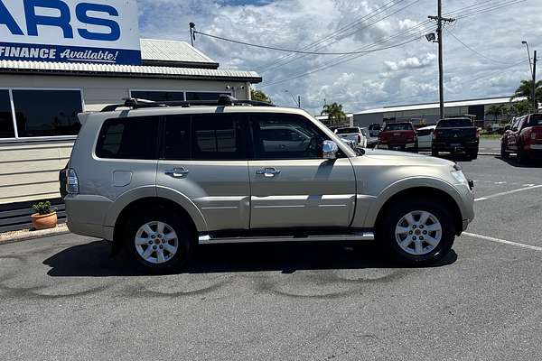 2012 Mitsubishi Pajero GLX NW