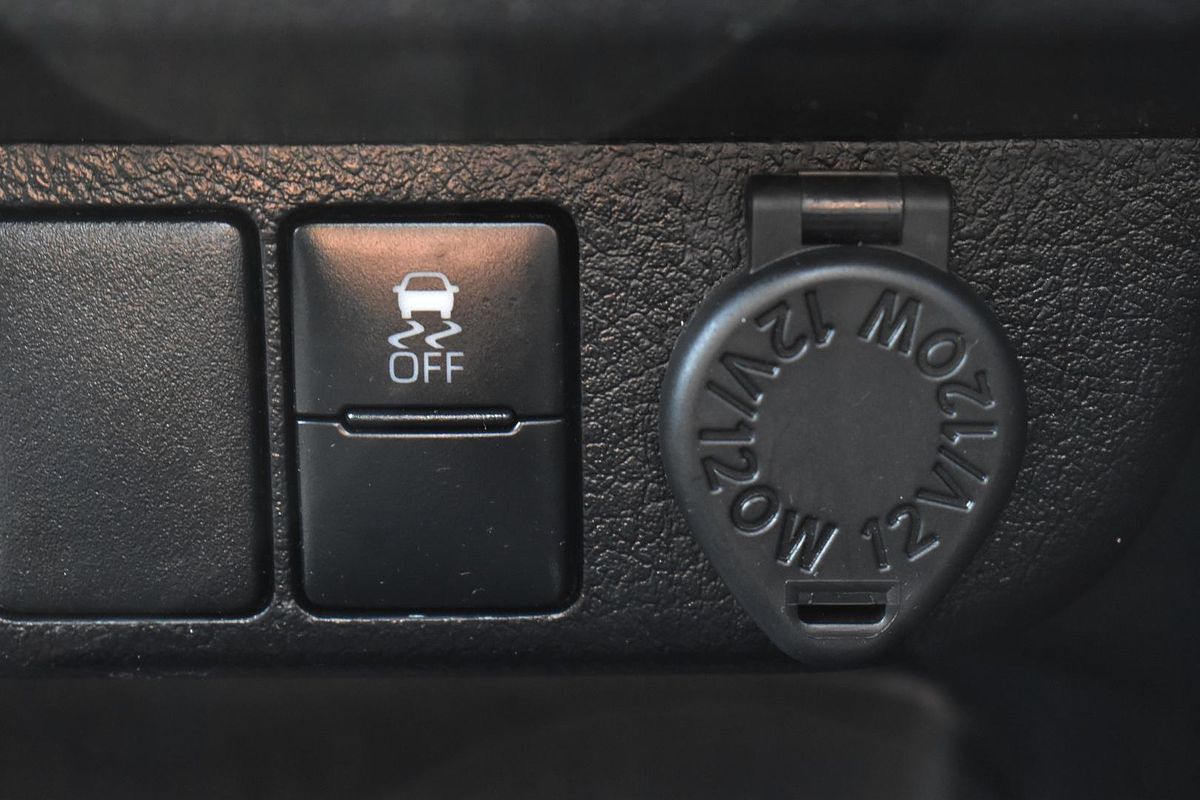 2022 Toyota Hilux Workmate TGN121R Rear Wheel Drive
