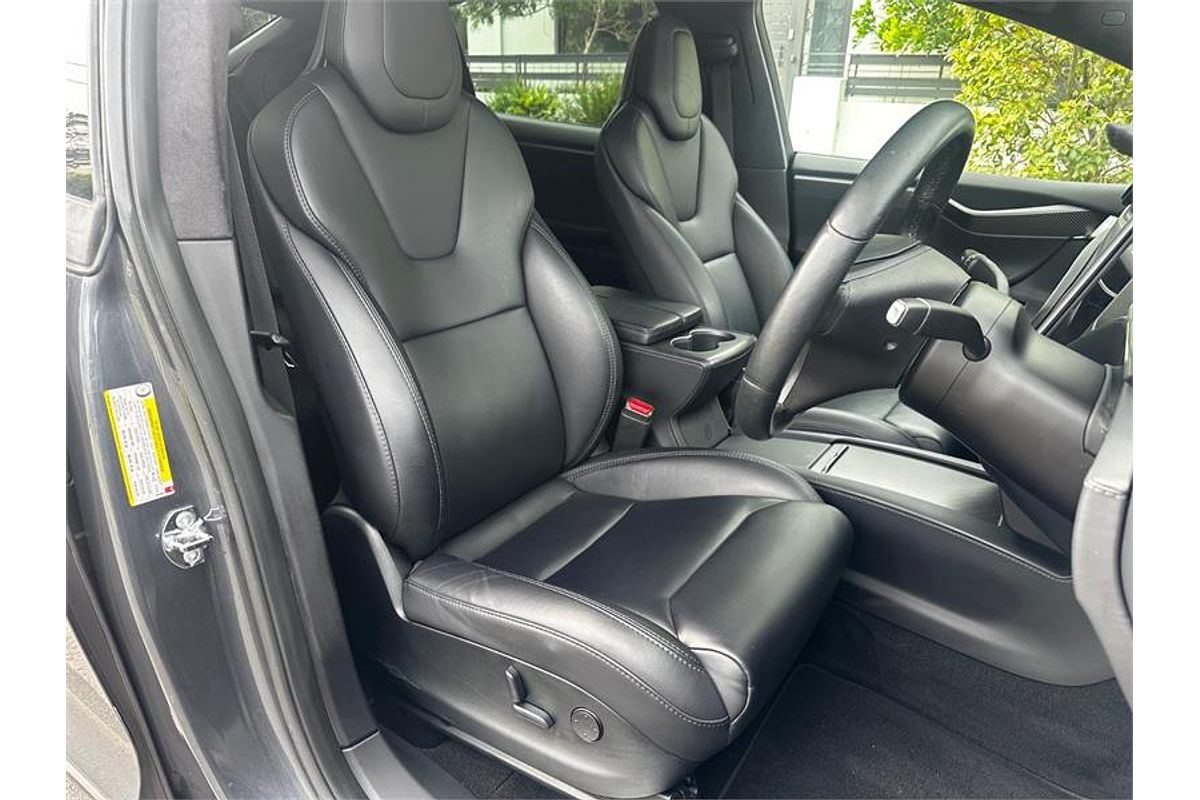 2018 Tesla MODEL X 75D (75XB) MY18
