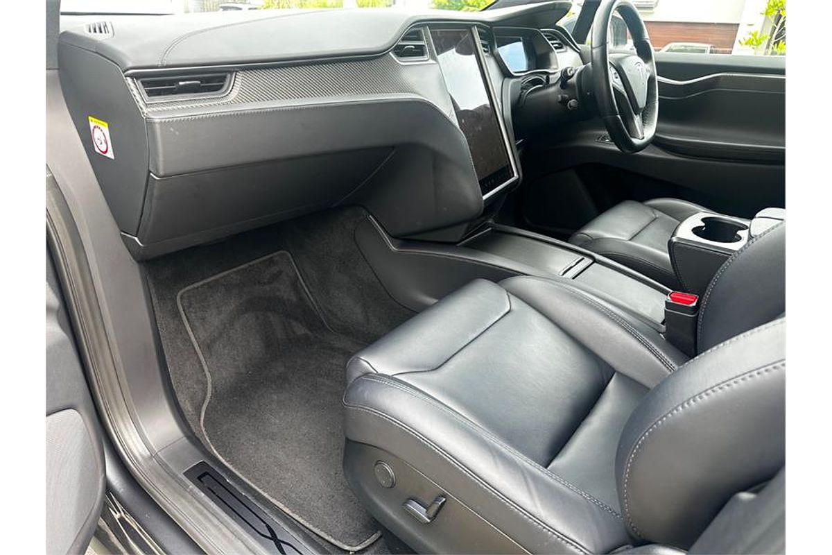 2018 Tesla MODEL X 75D (75XB) MY18