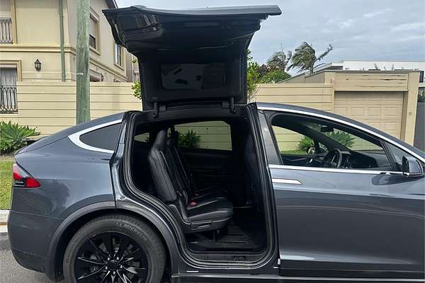 2018 Tesla MODEL X 75D (75XB) MY18