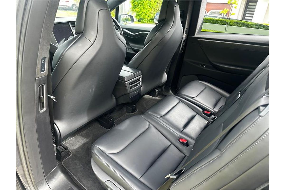 2018 Tesla MODEL X 75D (75XB) MY18