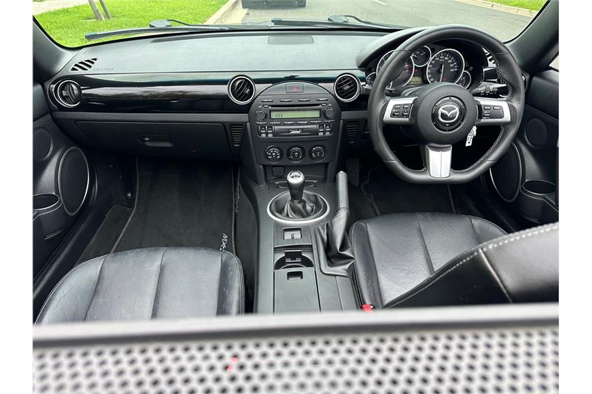 2005 Mazda MX-5 NC