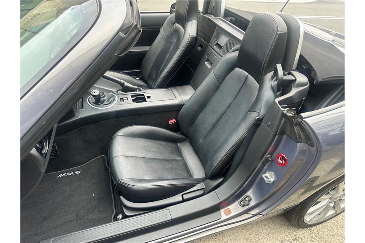 2005 Mazda MX-5 NC