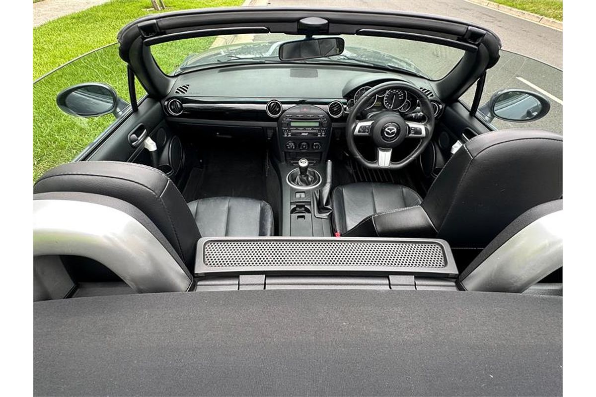 2005 Mazda MX-5 NC