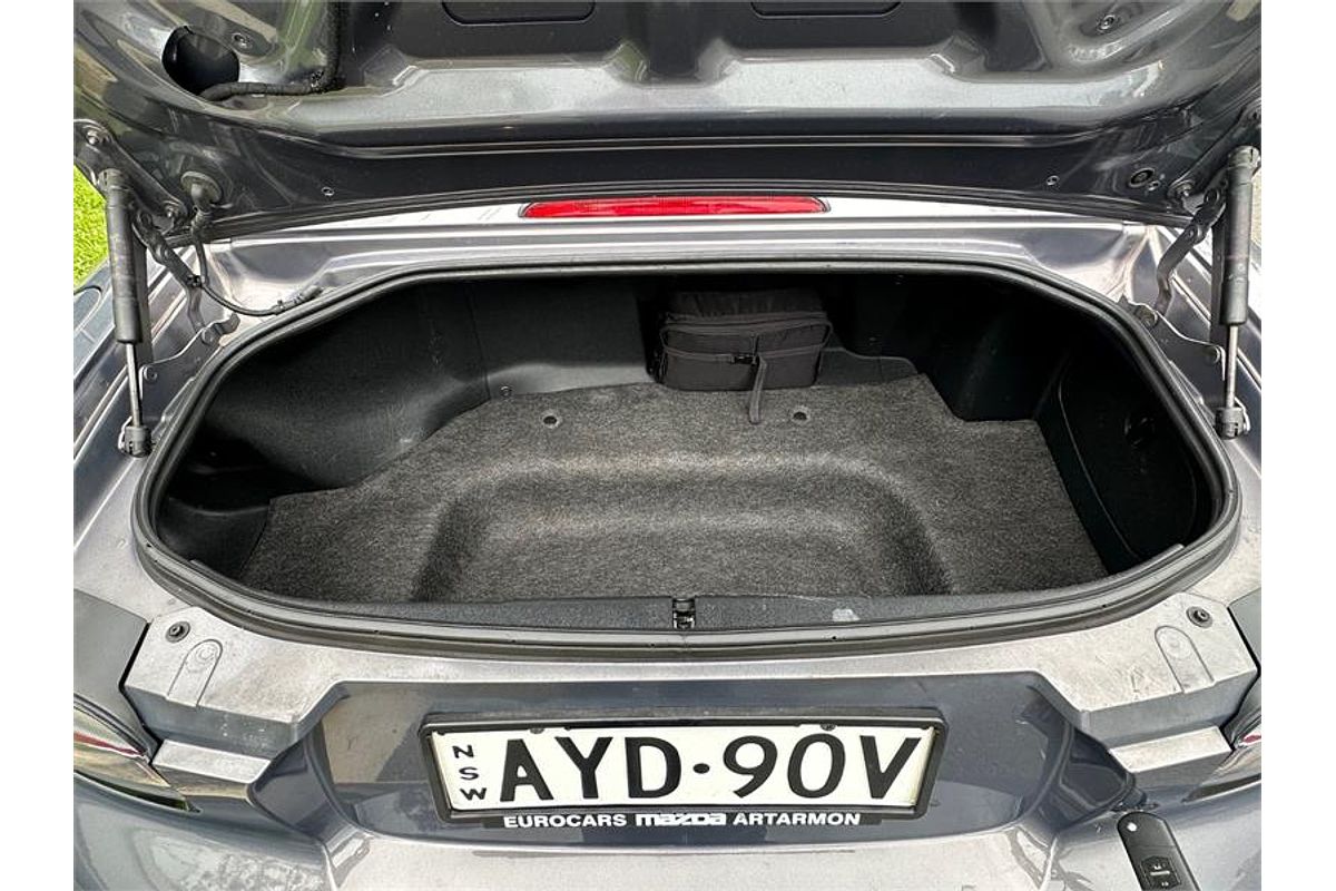 2005 Mazda MX-5 NC