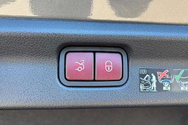 2023 Mercedes-Benz EQE EQE350 V295