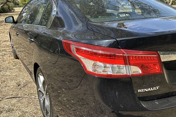 2013 Renault Latitude Privilege L43