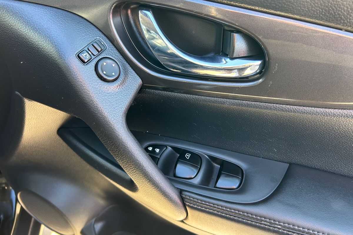2021 Nissan X-TRAIL ST-L T32